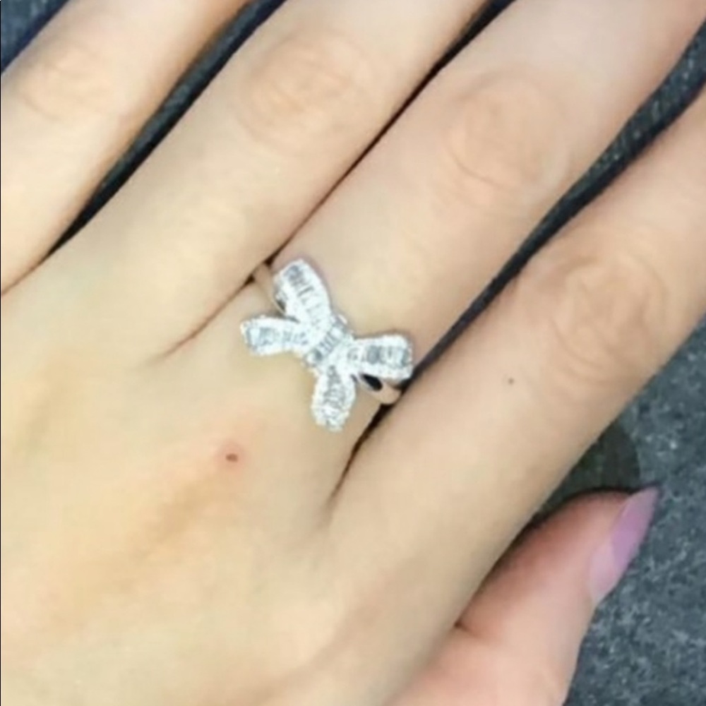 *NEW 925 STERLING SILVER DIAMOND BAGUETTE BOW RING - Picture 3 of 6